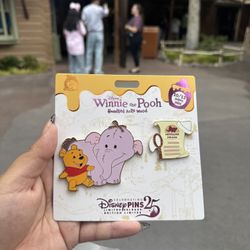 Disney Winnie The Pooh Hundred Acre Woods Series October 10/12 Pooh Lumpy PIN