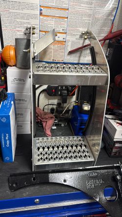 Peterbilt Tank Step Assembly