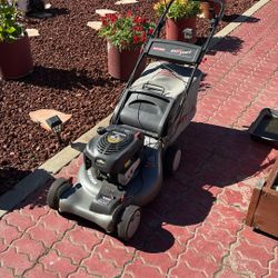 Craftsman Key Start Lawn Mower 6.5 HP ( Gas ) 