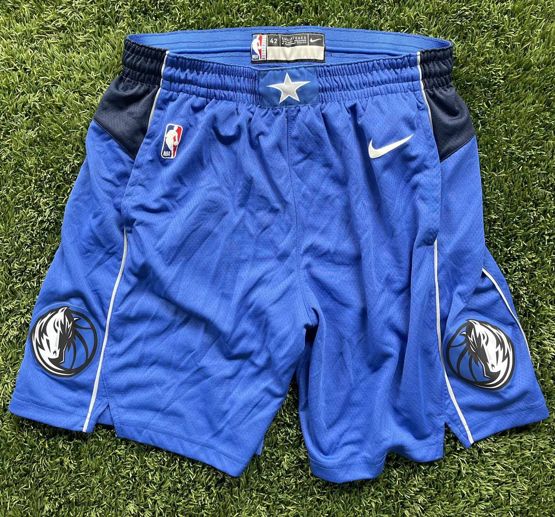 Dallas Mavericks Nike Shorts Size 42 XL