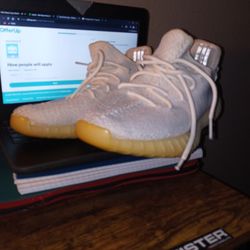 Adidas Yeezy Creme