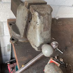 Reed Manufacturing Industrial Vice