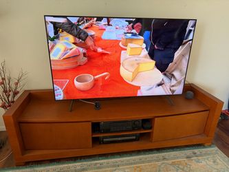 Media console