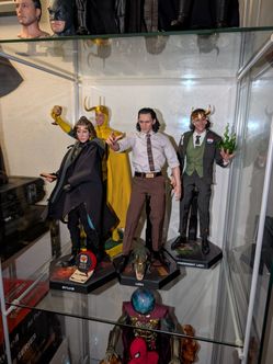 Hot Toys Marvel Loki