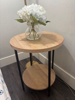 Round Side Table with Artificial Flowers & Glass Vase – $12