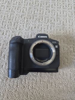 Canon EOS R Camera Body + extras!