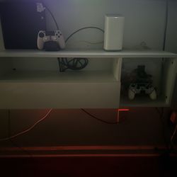 Tv Stand  Wall Mounted 40”