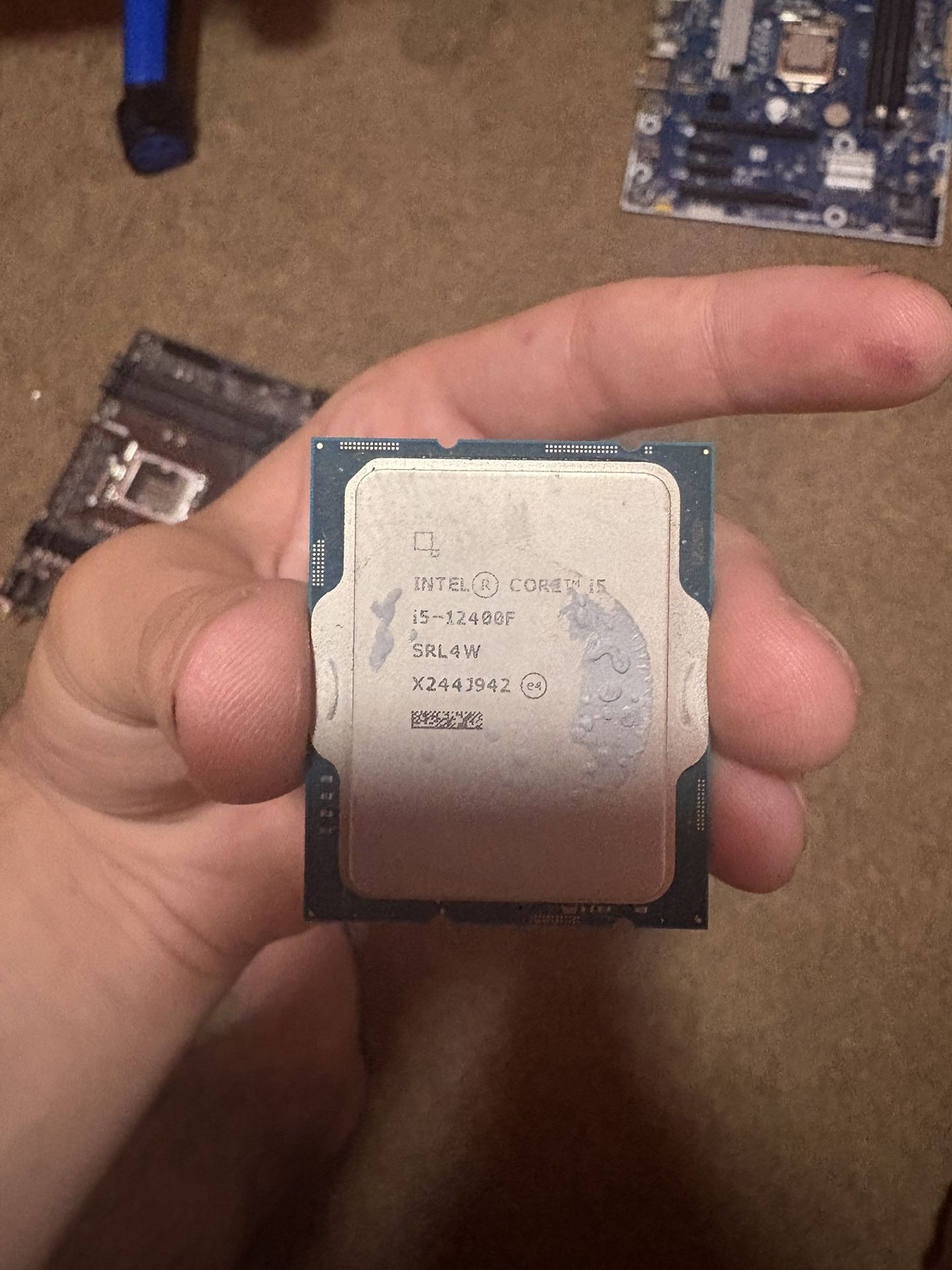 I5-12400F
