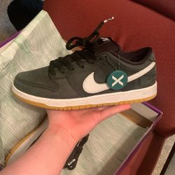 Nike SB Dunk Lows  Gum Bottoms