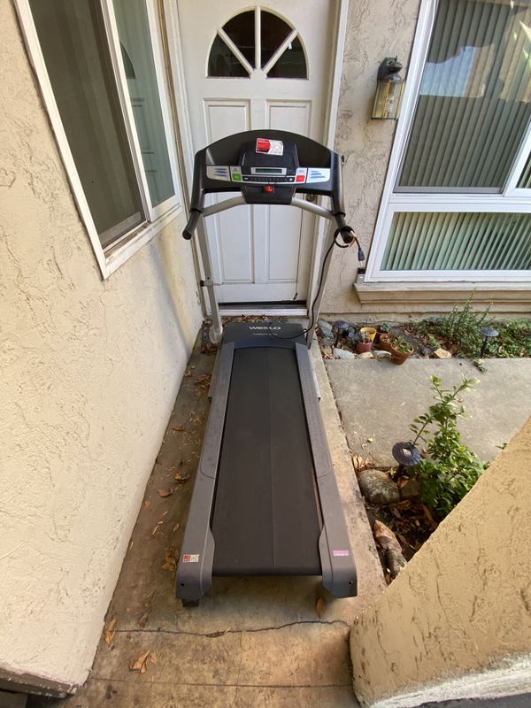 (broken walking board) Weslo Cadence 5.9G Treadmill (broken walking