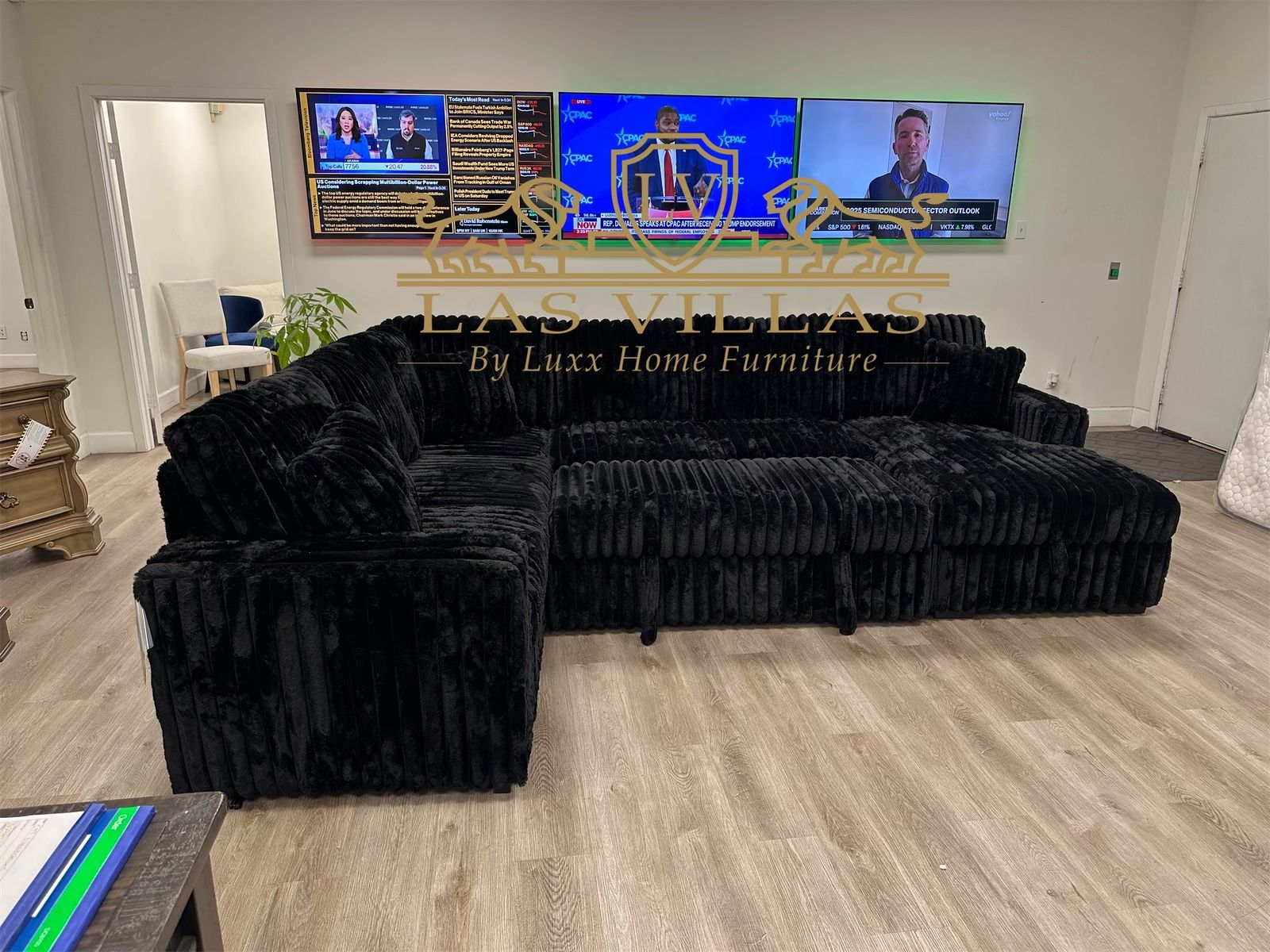 New Furniture Sonic Black Sectional With Pull-Out Bed Financing Available