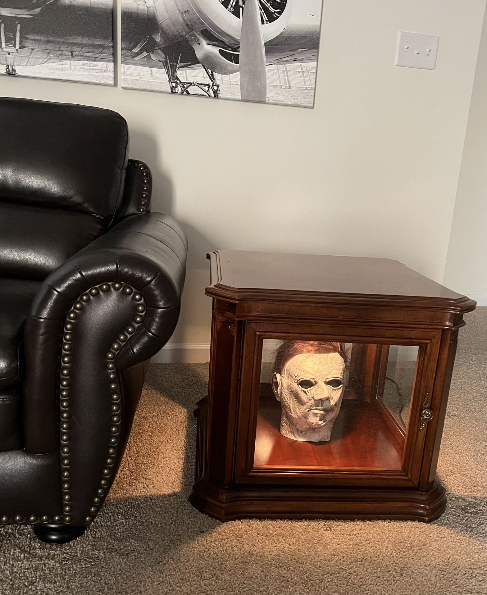Vintage Gordon’s Fine Furniture Lighted Curio End Table