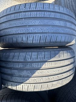 (2) 225/40R19 PAIR OF USED TIRES PIRELLI RUN FLAT 50% LIFE !!