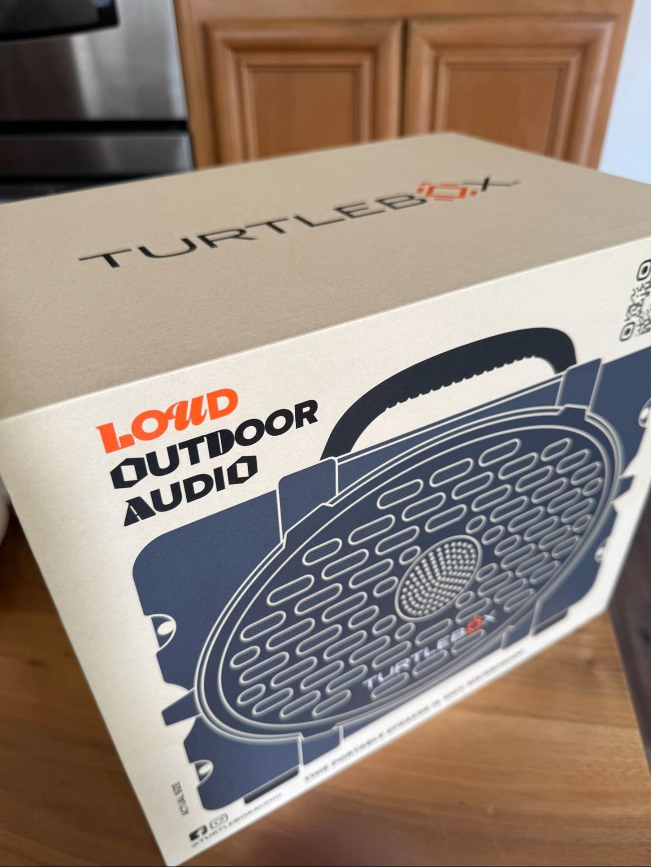 BRAND New Turtlebox