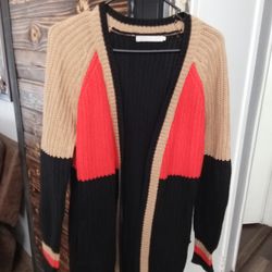 Woman's Sweater Size Medium