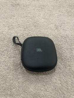 JBL Everest 310 Headphones With Case