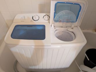 Portable washer/ spinner