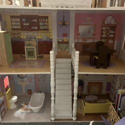 Kid Kraft dollhouse 