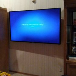 TV MOUNT