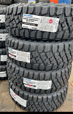 Toyo open country RT pro LT295/70R17