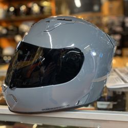 Helmet New Grey Dot Motorcycle Helmet With Smoked Visor $150