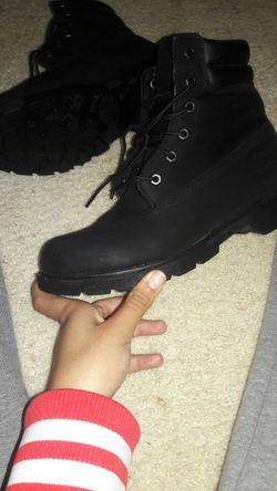 Black timberlands size 8