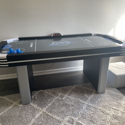 Air Hockey Table
