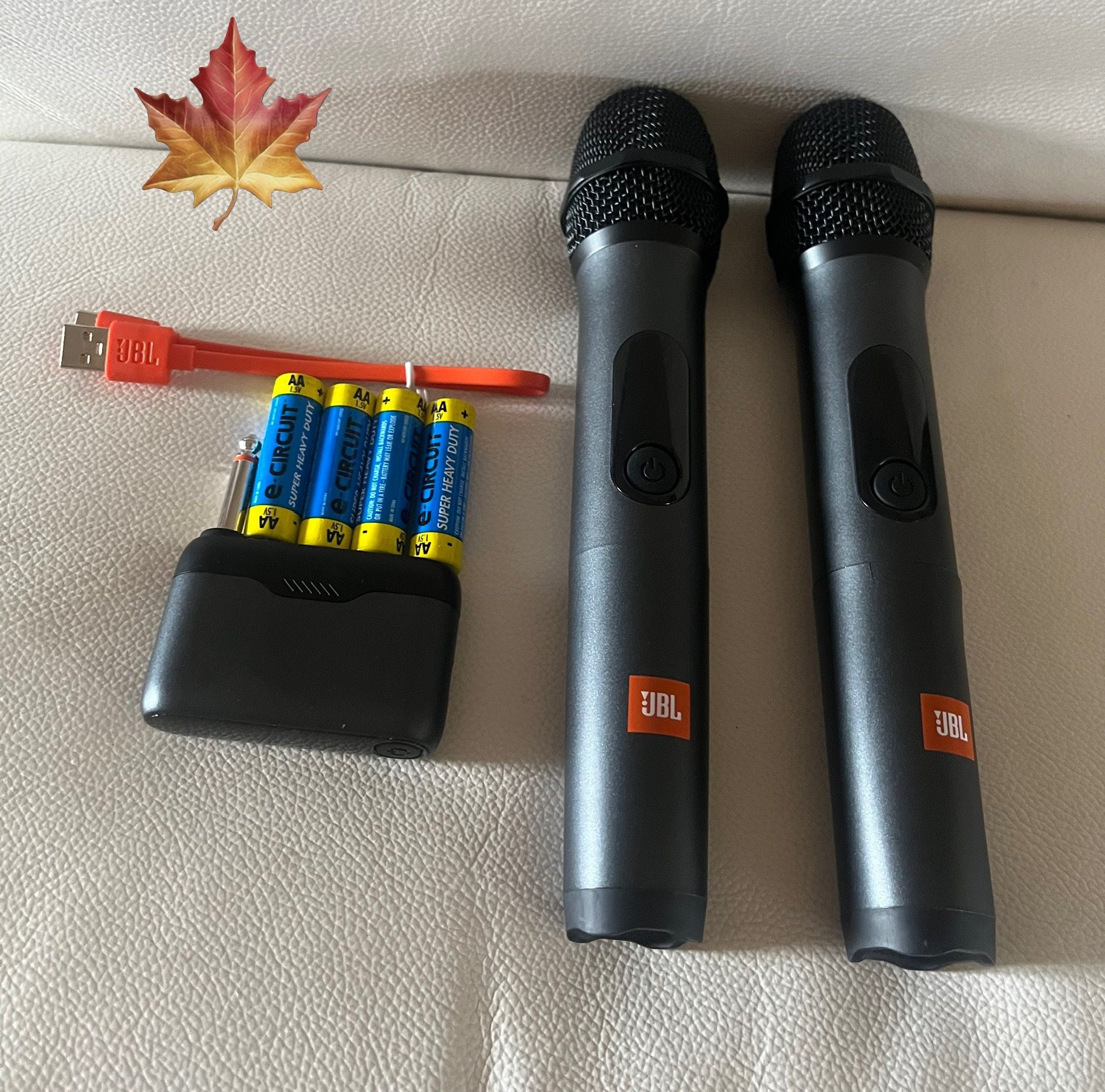 Set De 2 Micrófonos JBL Originales Nuevos👀 NO CAJA👀 $80 FIRME