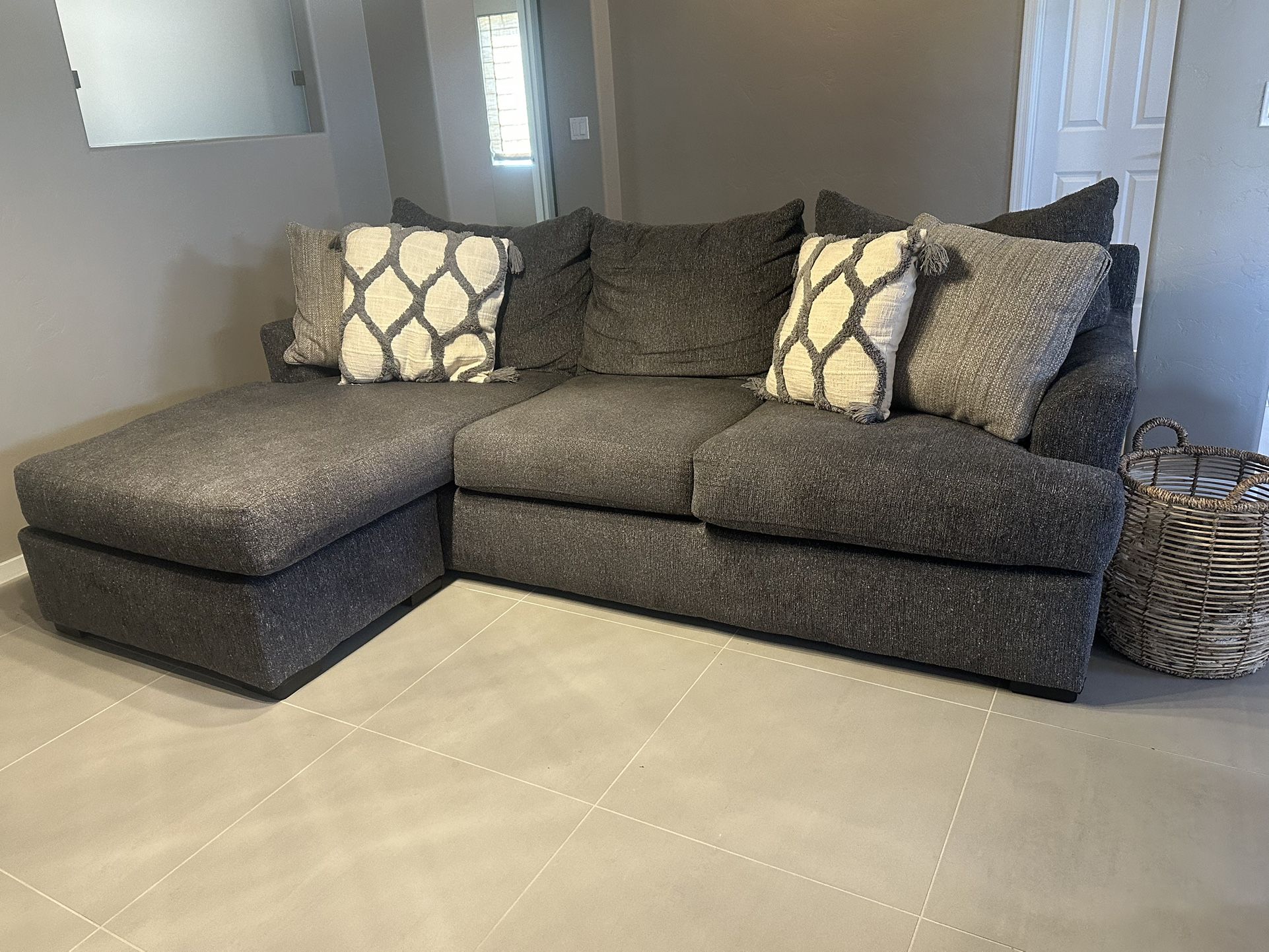 9ft Sectional Sofa Chaise