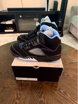 Air Jordan 5 “UNC”