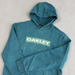 Oakley Hoodie size M mens