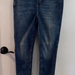 Women’s Old Navy FitsYou Extra High-Waisted Rockstar Super-Skinny Jeans Size 2 - 6 