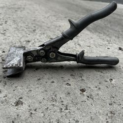 Wiss Hand Seamer - Sheet Metal Bending Tool AI