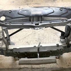 RADIATOR CORE SUPPORT BMW E60 550i 535i 530i 525i