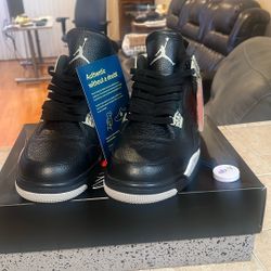 Jordan 4 Retro Oreo 2015 Size 12.5