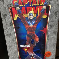 Bowen Captain Marvel Classic 1/6 Statue