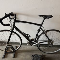 Gravity Avenue A road bike