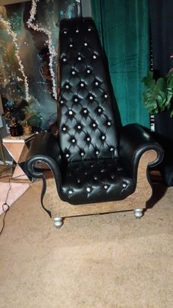 Throne chair black Italian leather with artificial crystal buttons  with mirrored front