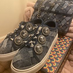 Size 8.5 -9 Shoe/ Bag Size Medium Navy & Gold 