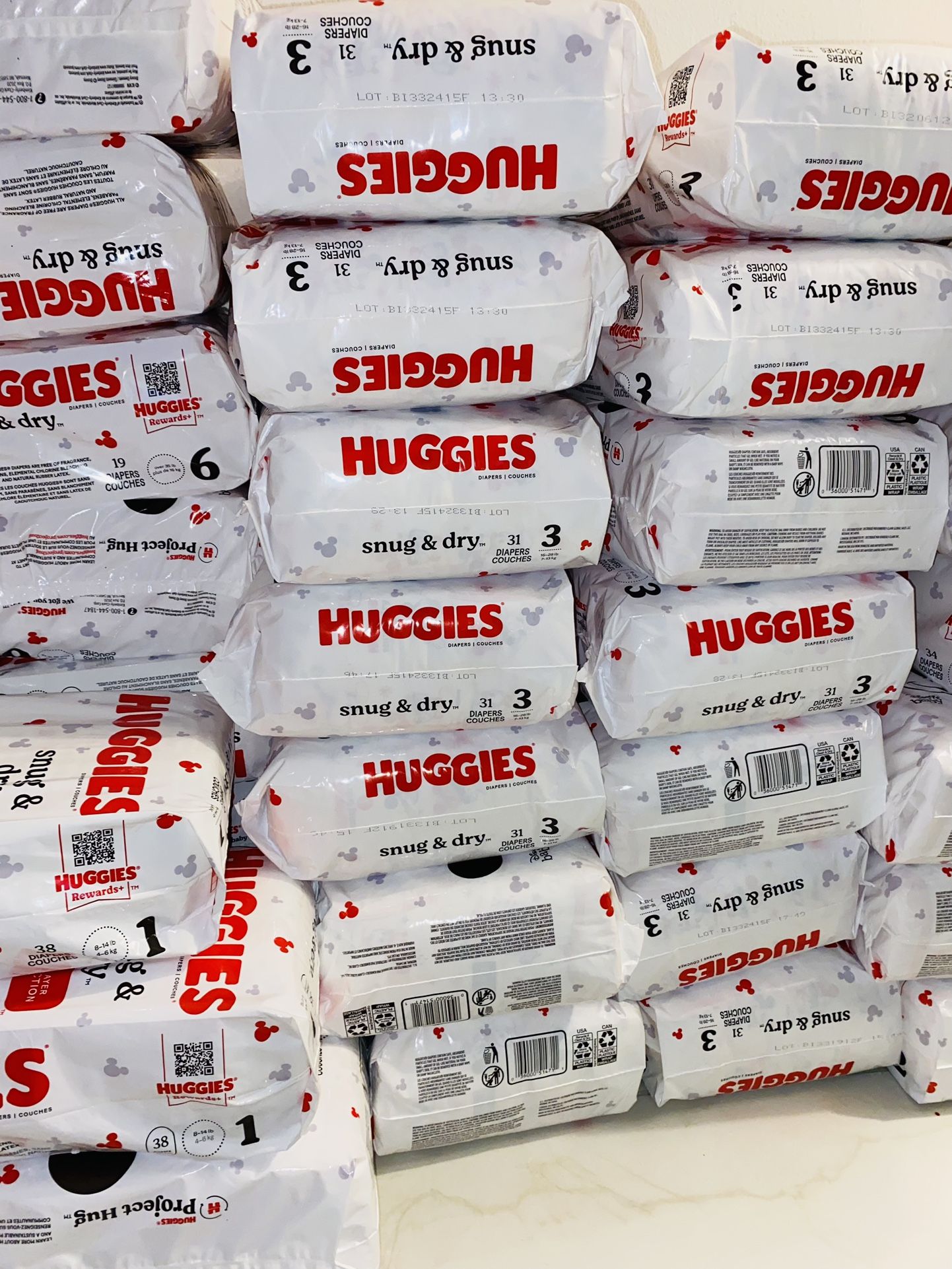Diapers Size 1,2,3,4,5,6 ( 6 Packages For $45)