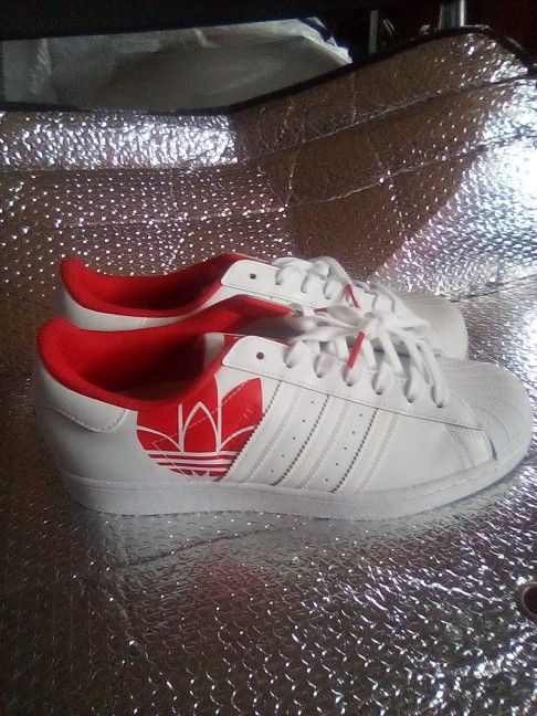 Adidas Superstars Brand New 9.5 Superstar