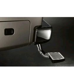 Nissan Titan rear bumper step