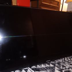 TV  Element 40 Inch w / Remote