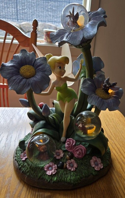 Disney Store Tinkerbell Fairies Light Up Fireflies Snow Globe