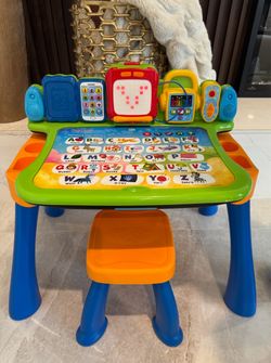 VTech Touch and Learn Activity Desk Deluxe