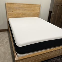 Queen Size Head & Footboard, Mattress
