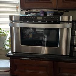 Microwave Oven 
