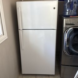 Refrigerator- GE