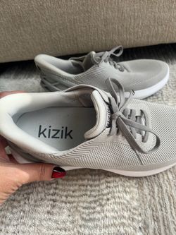 Kizik Gray Knit Lace-Up Sneakers