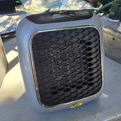 Ontel Handy Heater Turbo 800W Wall Outlet Heater